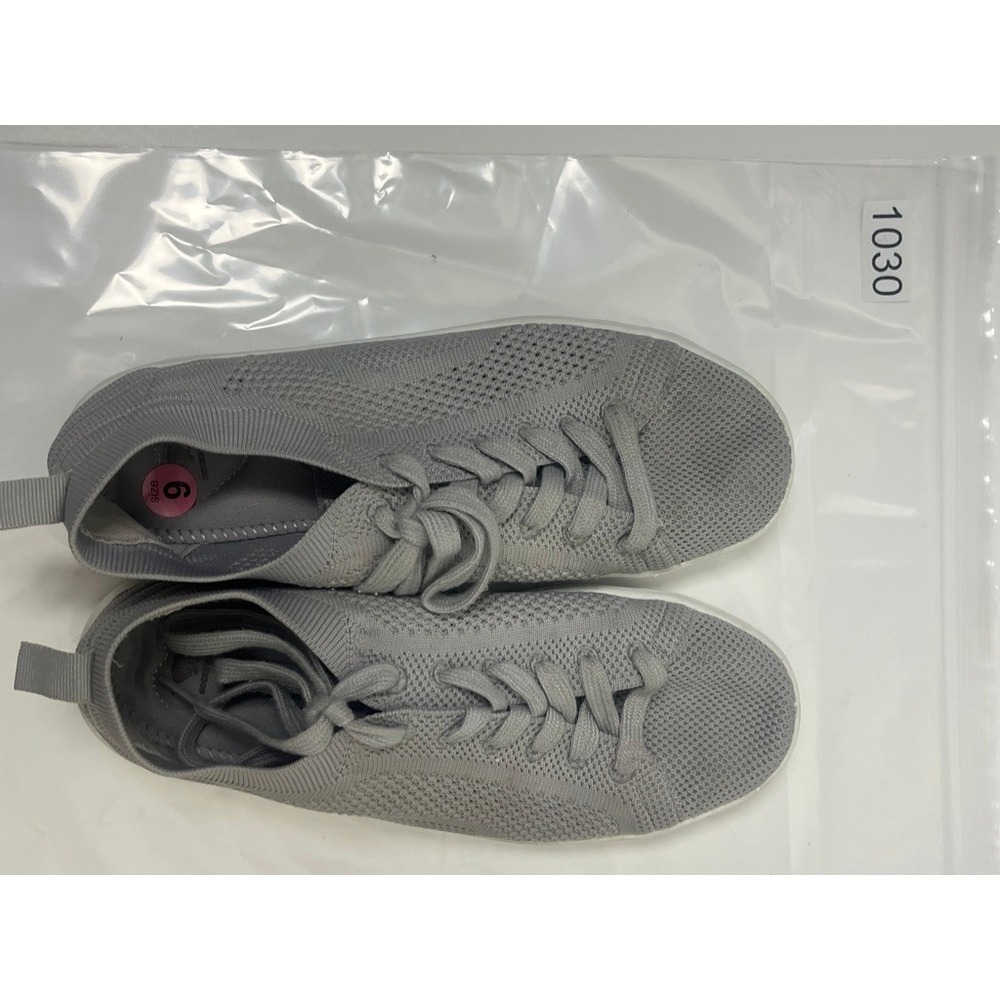2/$30 Rocket Dog Grey Knit Lace Up Low Top Fashion Sneakers Size 9